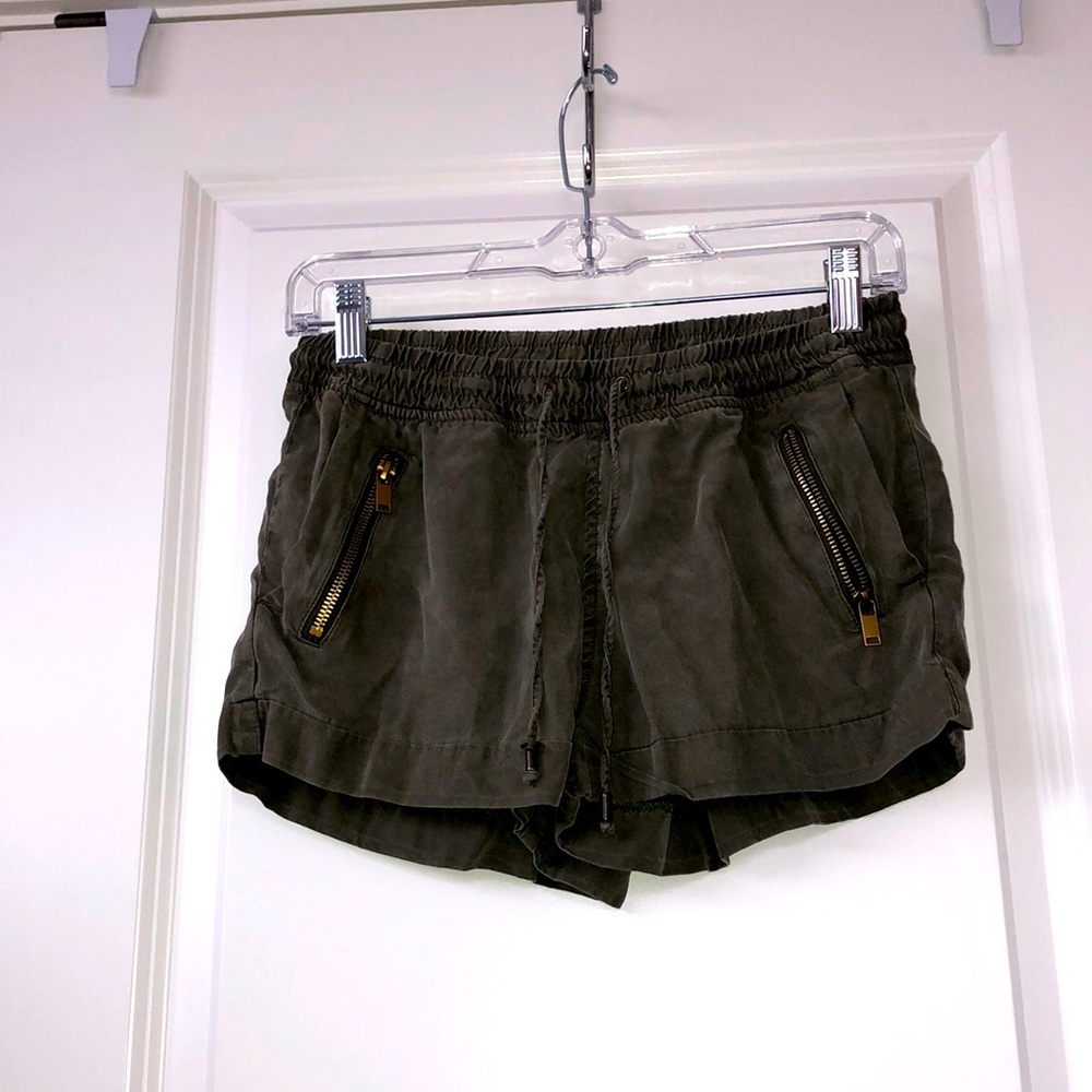 Green H&M float shorts
